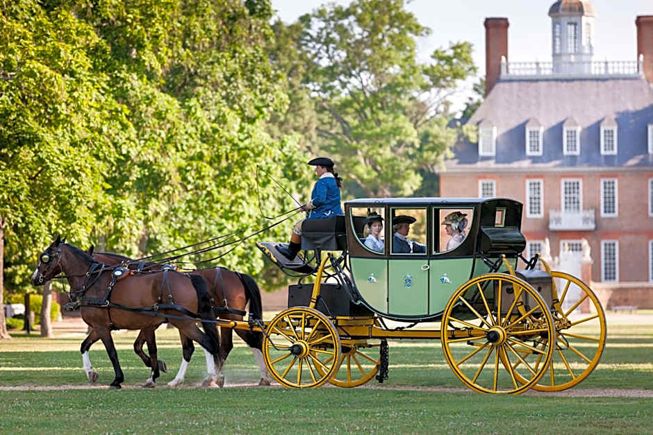 Williamsburg Woodlands Hotel & Suites, an official Colonial Williamsburg Hotel