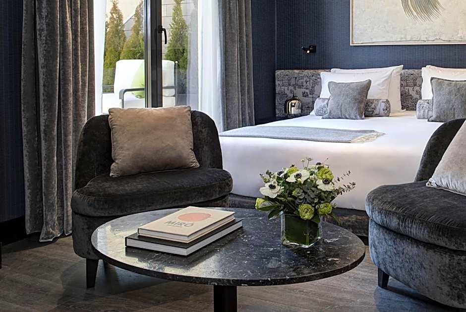 The Pavilions Madrid Hotel