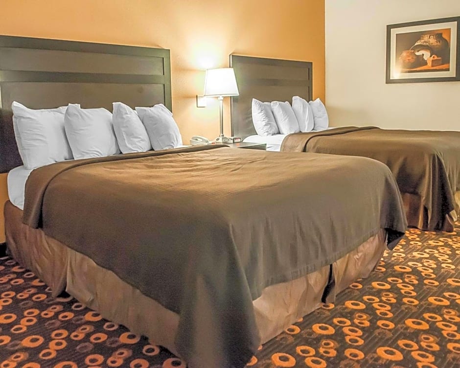 Econo Lodge Inn & Suites Santa Fe