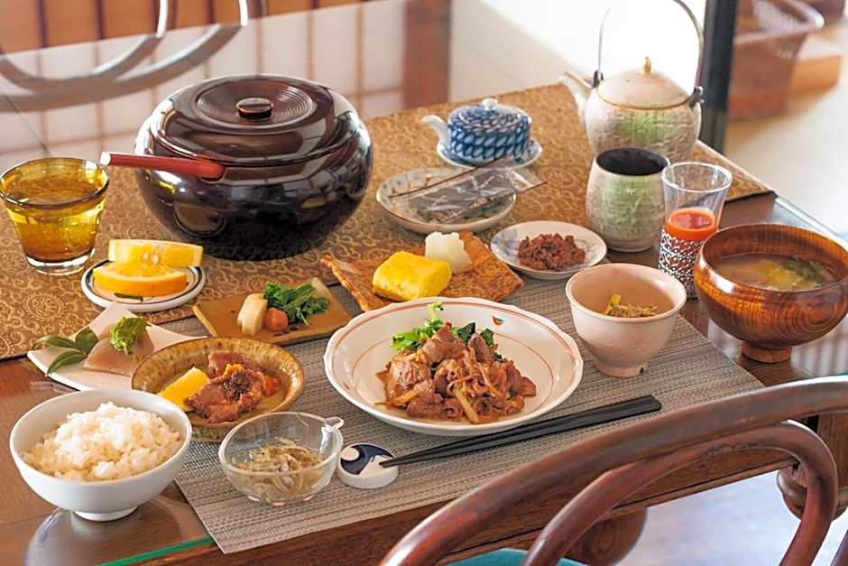 ジビエと田舎暮らしの宿 ヌックスキッチン Japanese Game Meat Cuisine & Lodge Nook's Kitchen