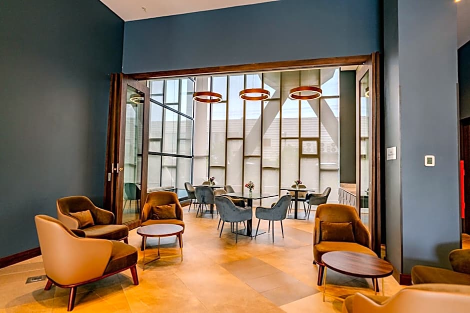 Courtyard by Marriott Santiago Airport