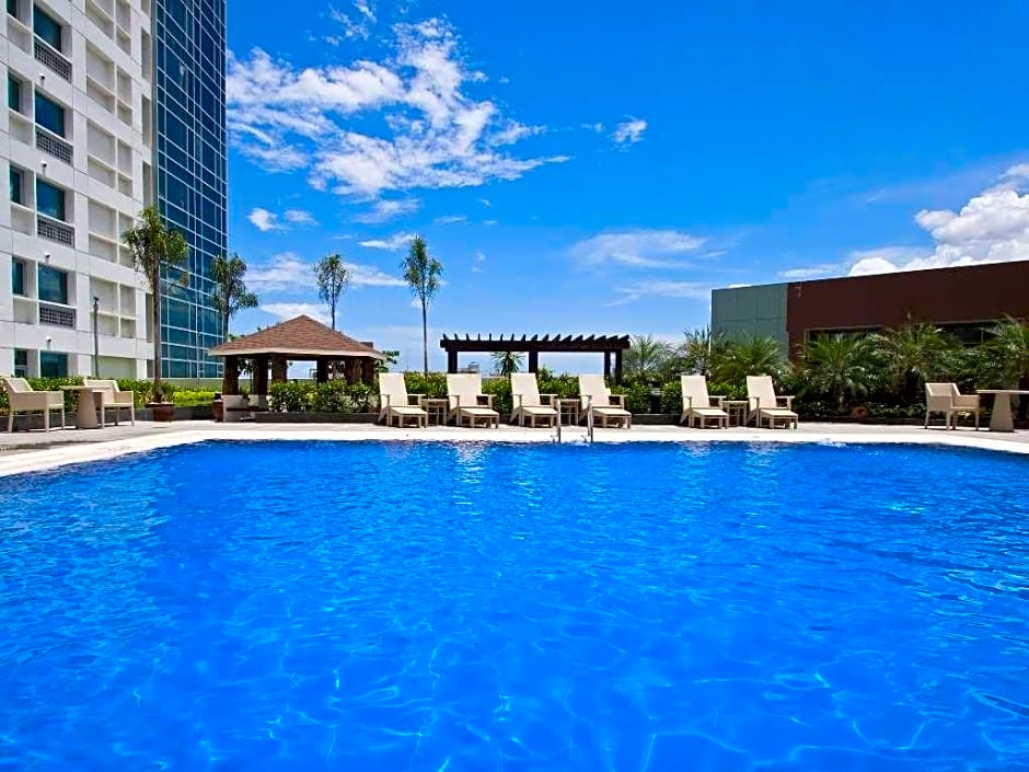 Quest Hotel & Conference Center - Cebu