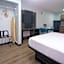 Studio 6 Extended Stay - West Palm Beach, FL