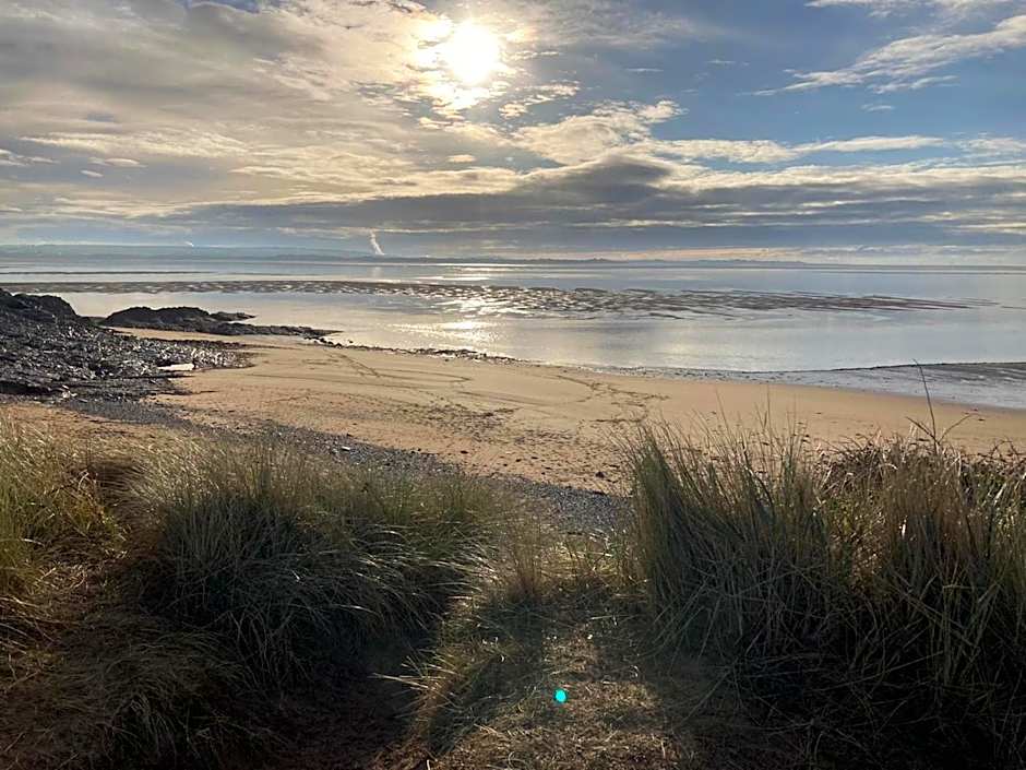 KINGDOM HOLIDAY PARK - Parrot