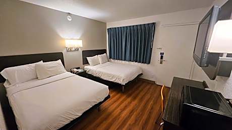 Quadruple Room - Non-Smoking