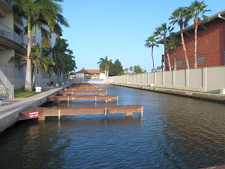 Fishermans Landing on The Bay- Las Marinas