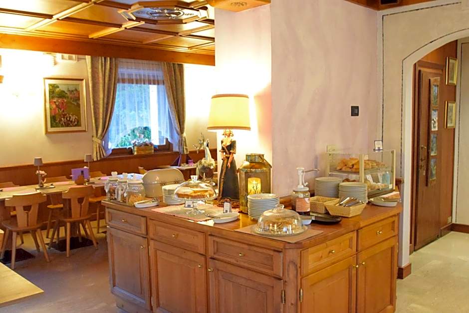 Albergo Miravalle-Tre Cime Views