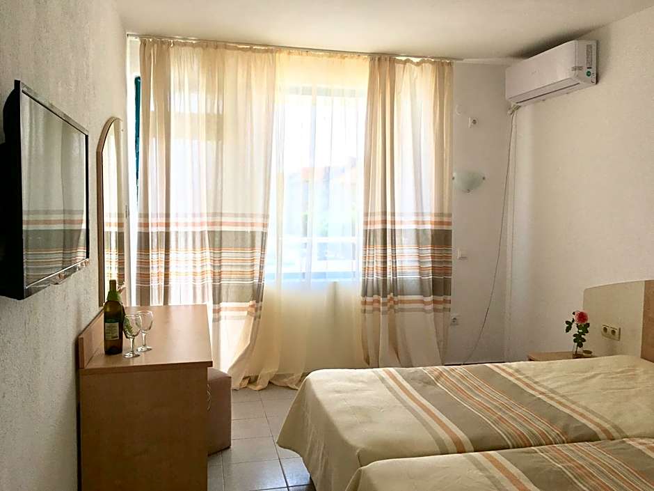 Alba Family Club Hotel