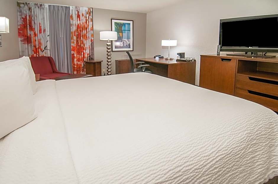 Fairfield Inn & Suites by Marriott Dallas Dfw Airport South/Irving