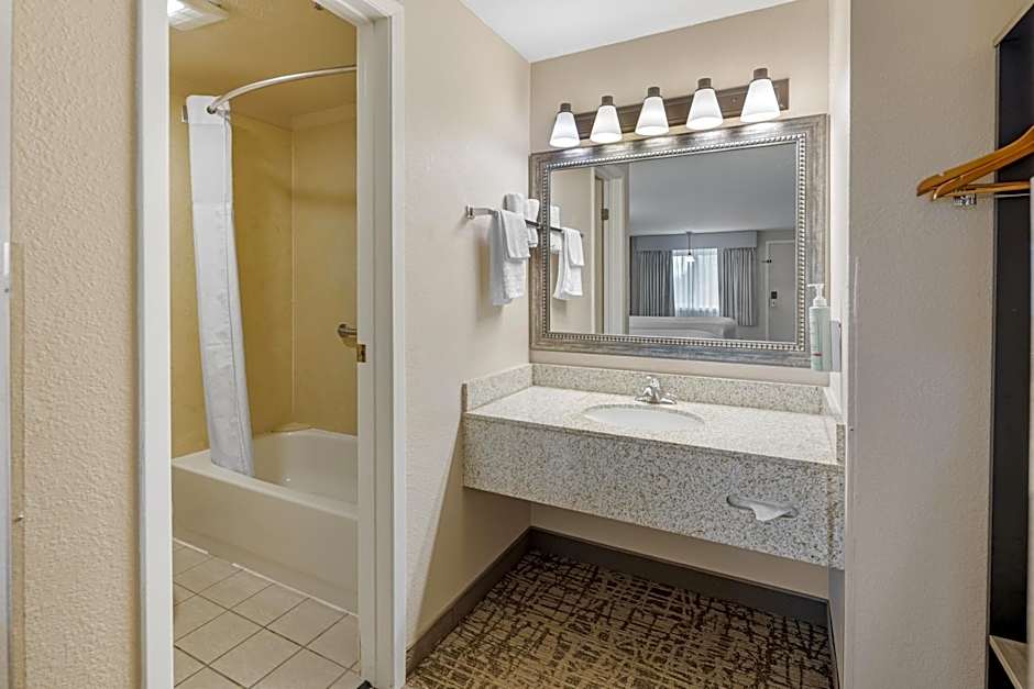 Best Western Bidarka Inn