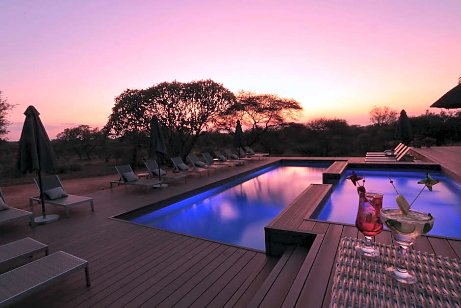 Tshukudu Game Lodge