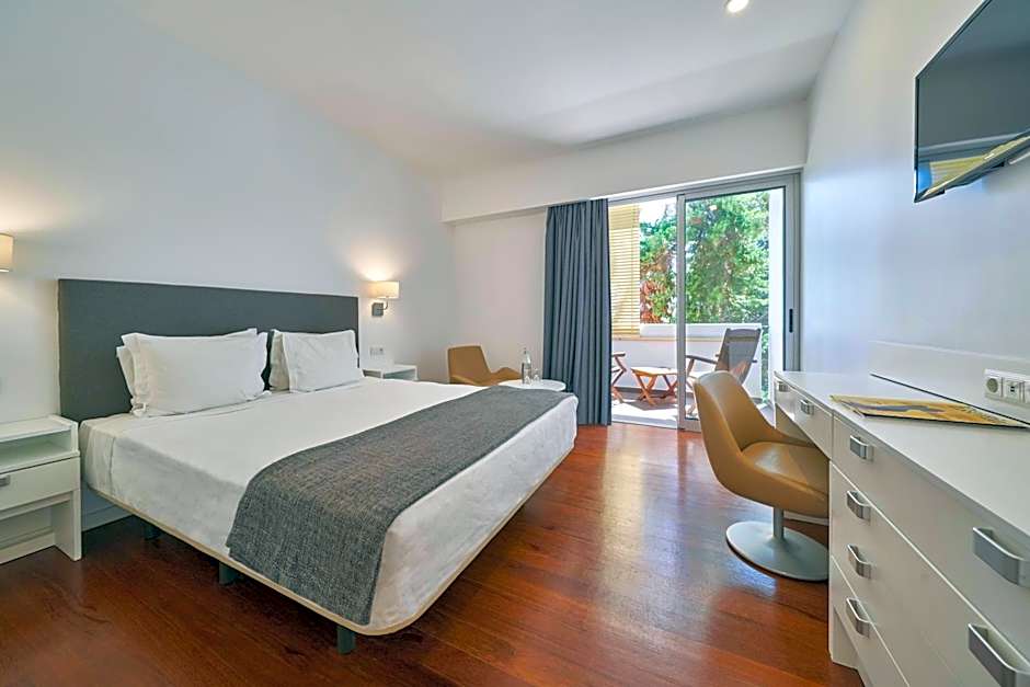 Photo 1 of 4 of Superior 1 Double Bed or 2 Beds