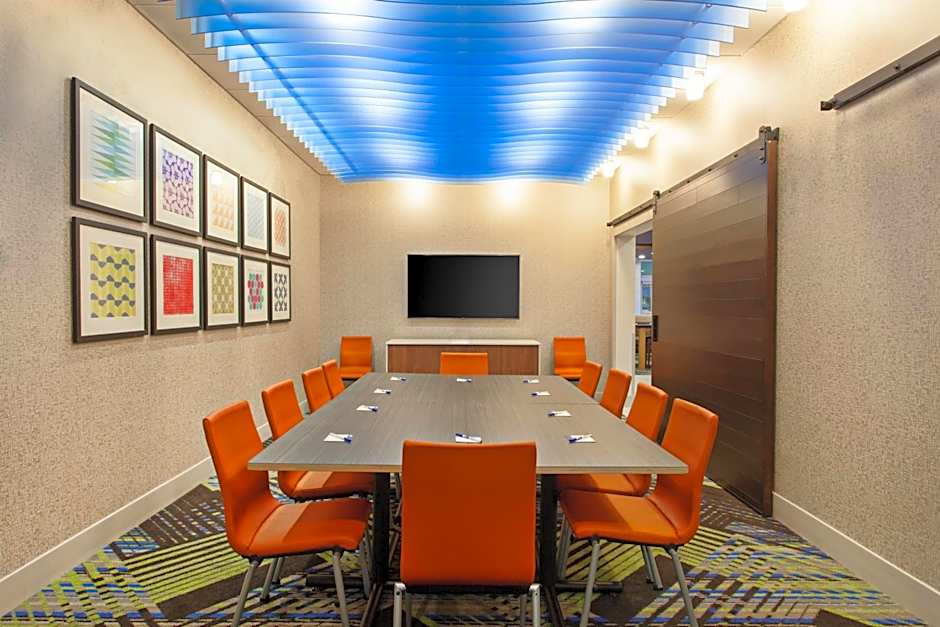 Holiday Inn Express and Suites Moses Lake By IHG