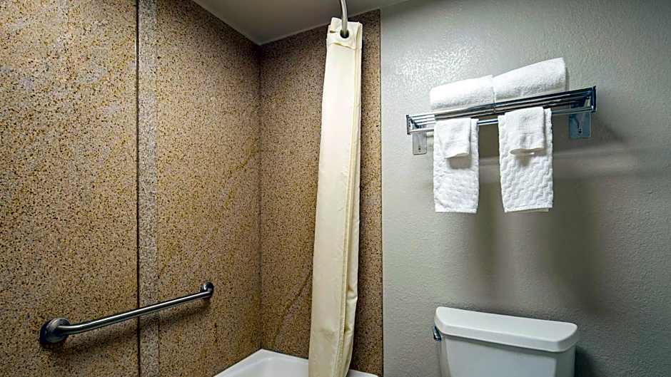 Best Western Center Inn
