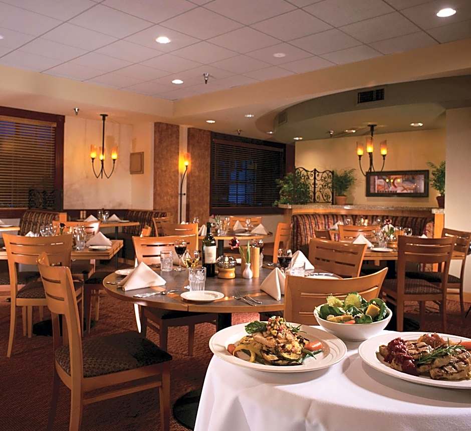 Safari Inn, a Coast Hotel