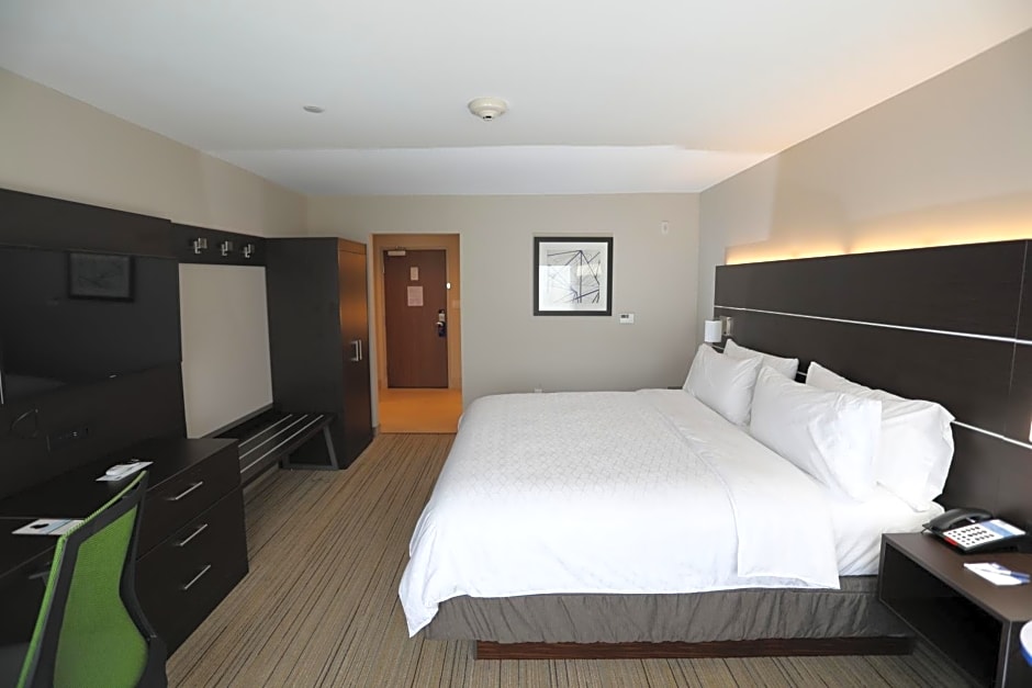 Holiday Inn Express And Suites Forney By IHG