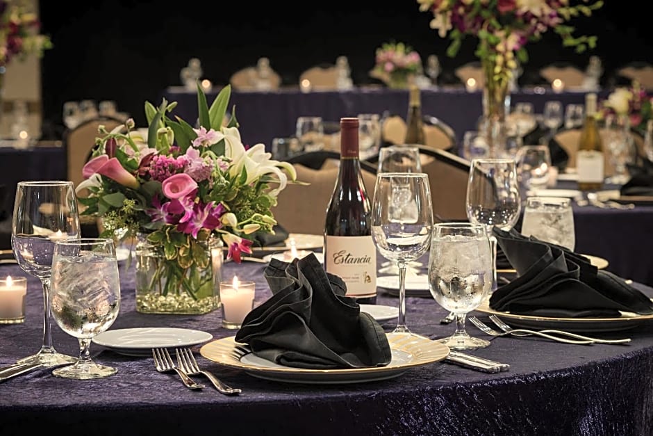 Holiday Inn Alexandria at Carlyle By IHG