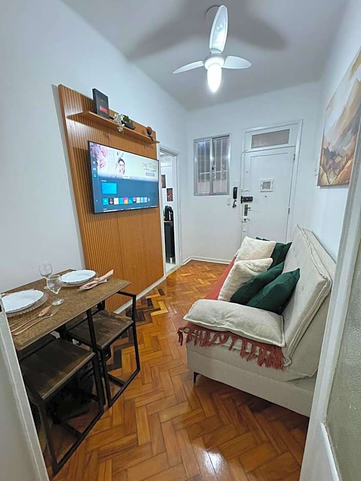 7 Minutos da Praia e Copacabana Palace CM13-503