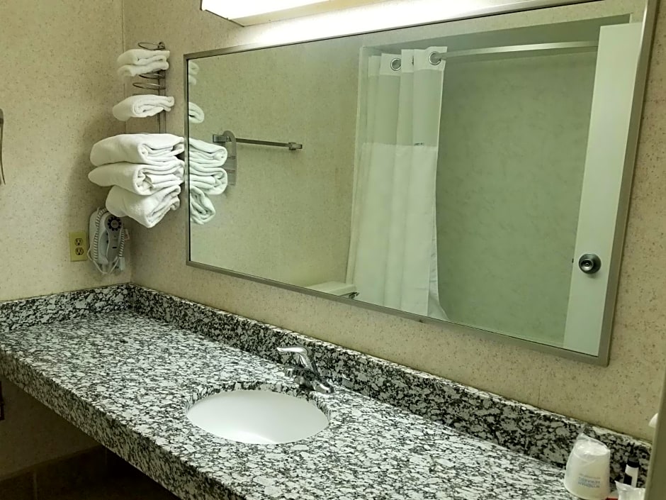 Ramada Washington – Washington, PA