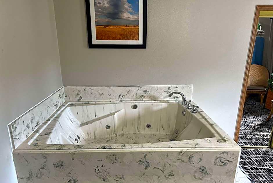 Days Inn by Wyndham Grove