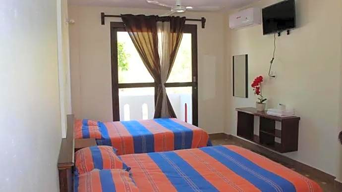 YUU-LEE CASA BENDITA HUATULCO