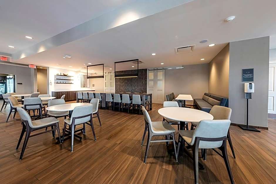 Residence Inn by Marriott Richmond at the Notch