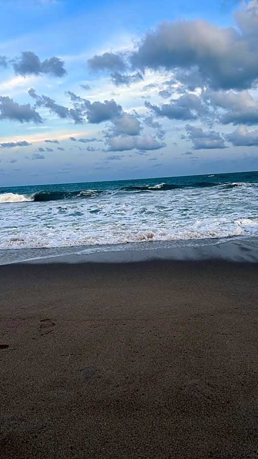 MAKIA beach 115B Flat em Muro Alto PE