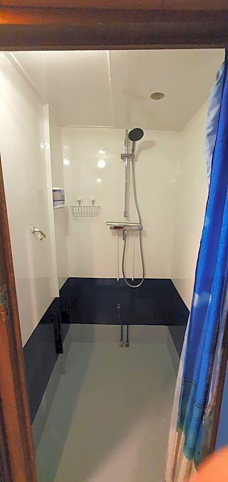 Intersail Hostel - Avontuur