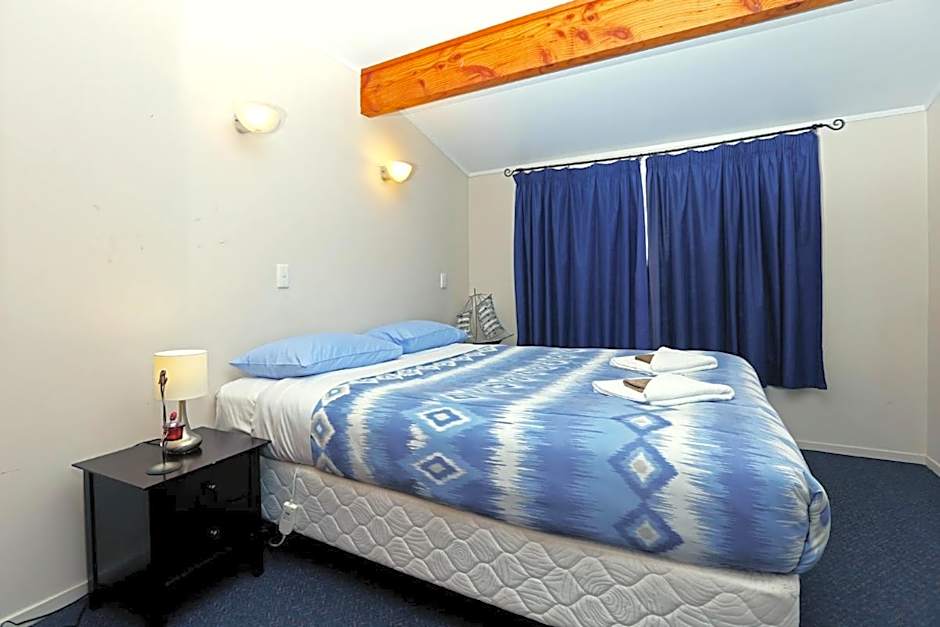 Waiuku Lodge Motel