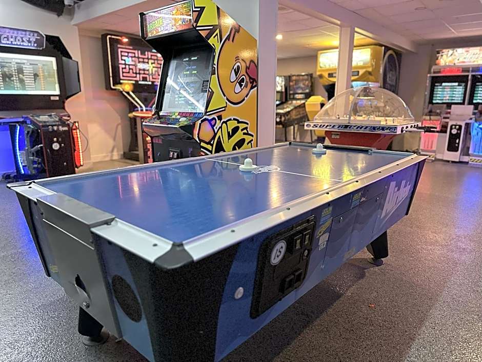 Condos Vacances MSA - incluant piscine et spas extérieurs chauffés à L'ANNÉE!!