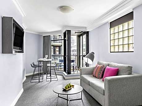 1 Bedroom Apartment 1 Queen Bed