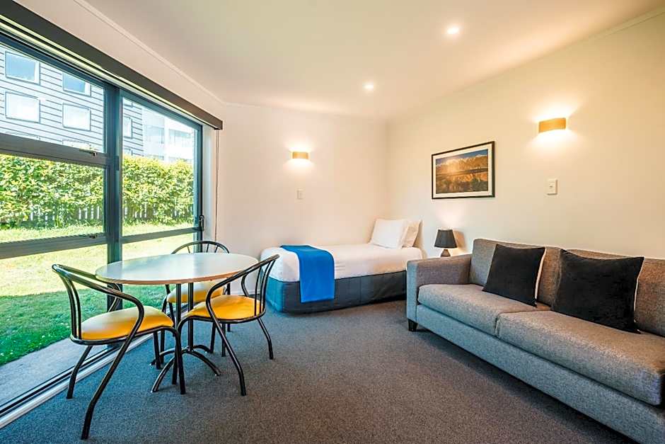 Blue Peaks Lodge