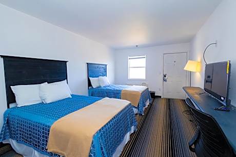 Double Room with Two Double Beds - Non-Smoking