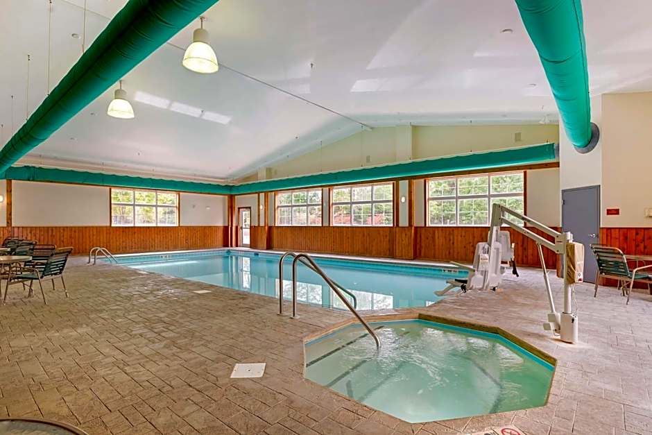 Best Western Plus Crossroads Inn & Suites