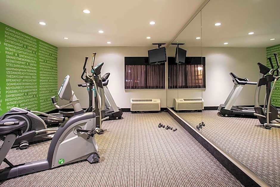La Quinta Inn & Suites by Wyndham Oshkosh