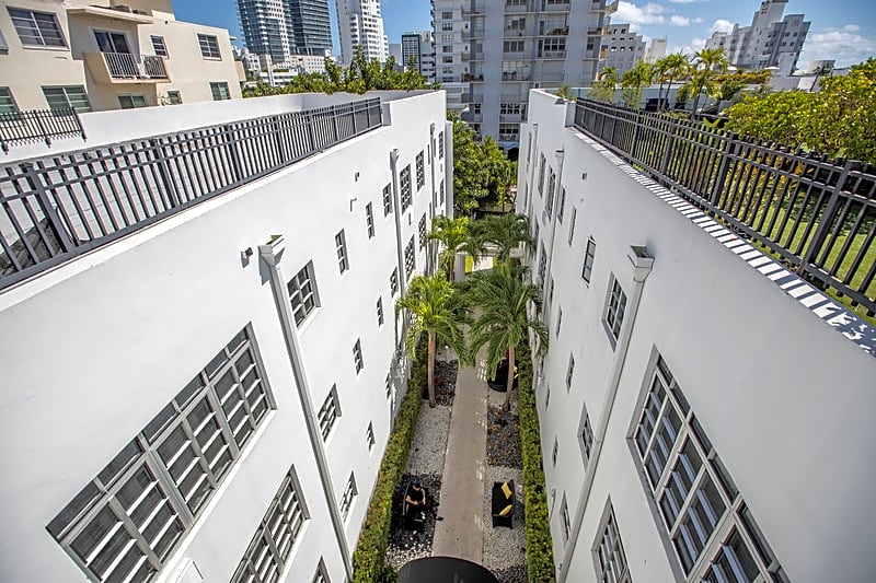 Lincoln Arms Suites