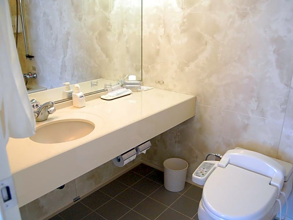 Sea Grande Shimizu Station Hotel