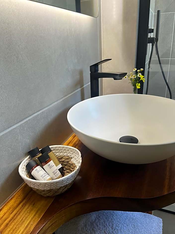 Aoni Suites