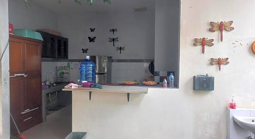 Capital O 93872 Natura Guest House Syariah Near alun alun kota purwokerto