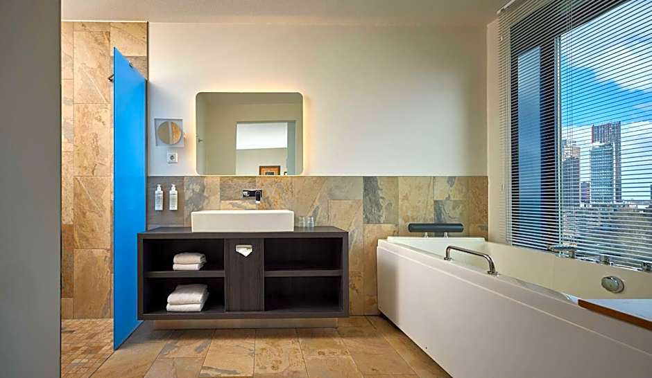 Haven Hotel Rotterdam, Curio Collection by Hilton