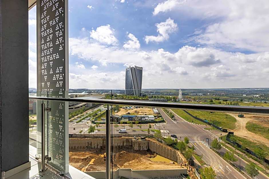 Sky Dweller by Ellipse