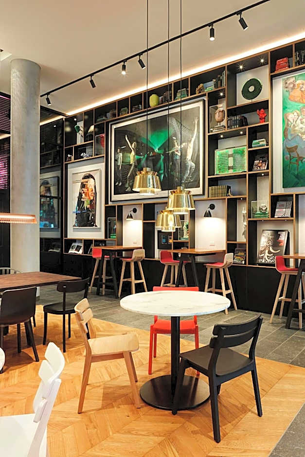 citizenM Seattle South Lake Union