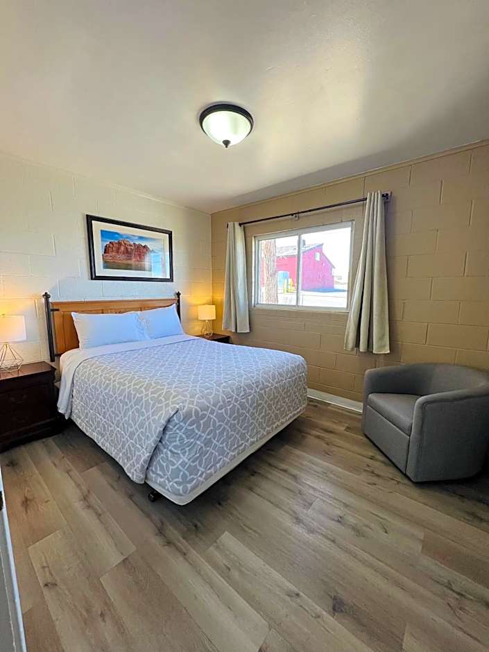 Lake Powell Motel & Apartments