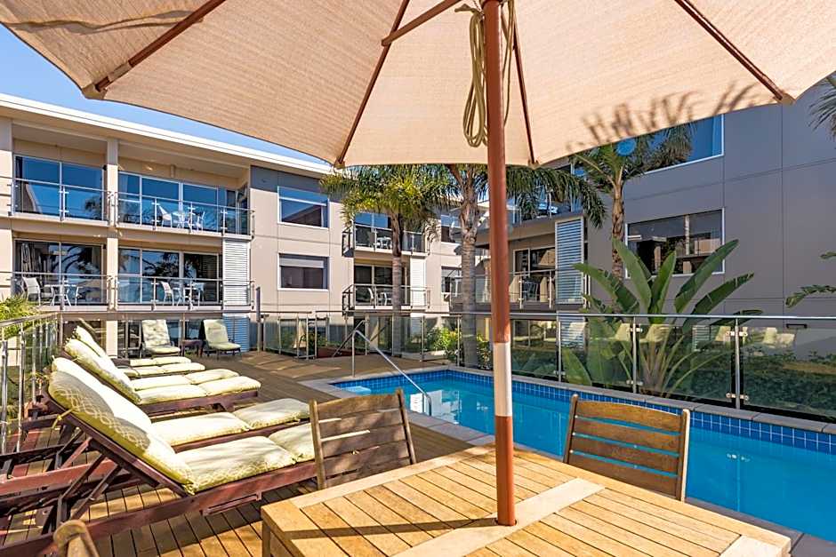 Edgewater Palms Apartments