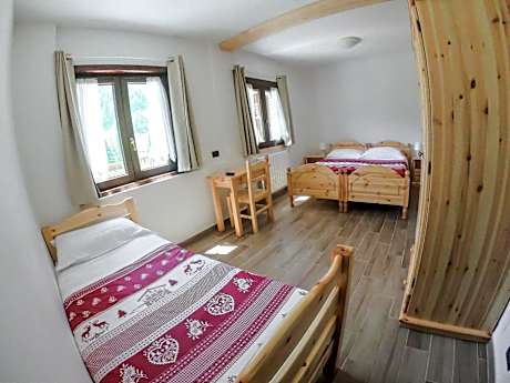 Double Room with Mountain View
