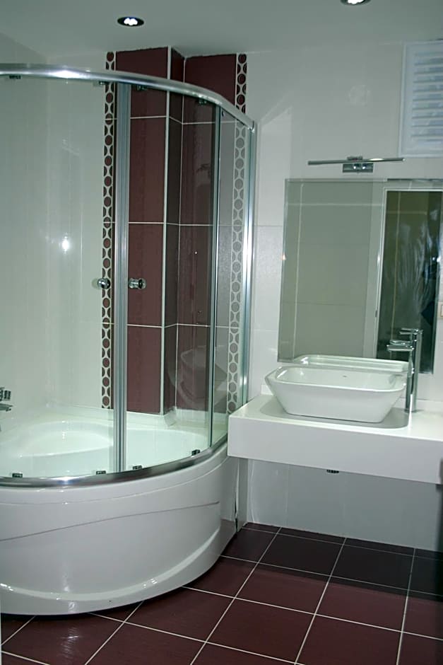 Grand Ahos Hotel