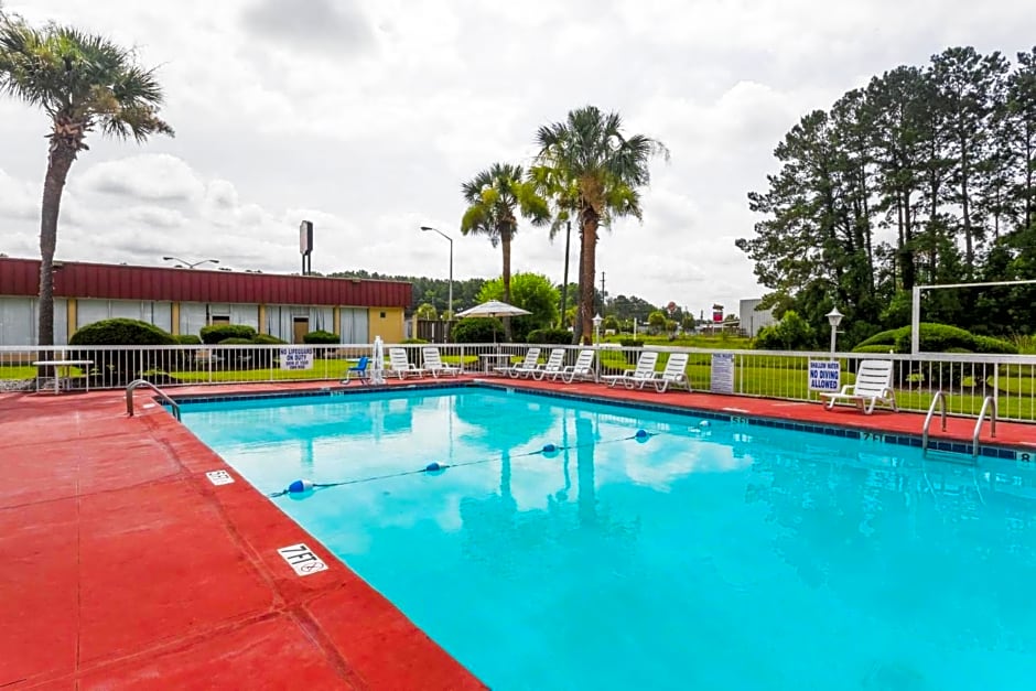 Super 8 by Wyndham Hardeeville