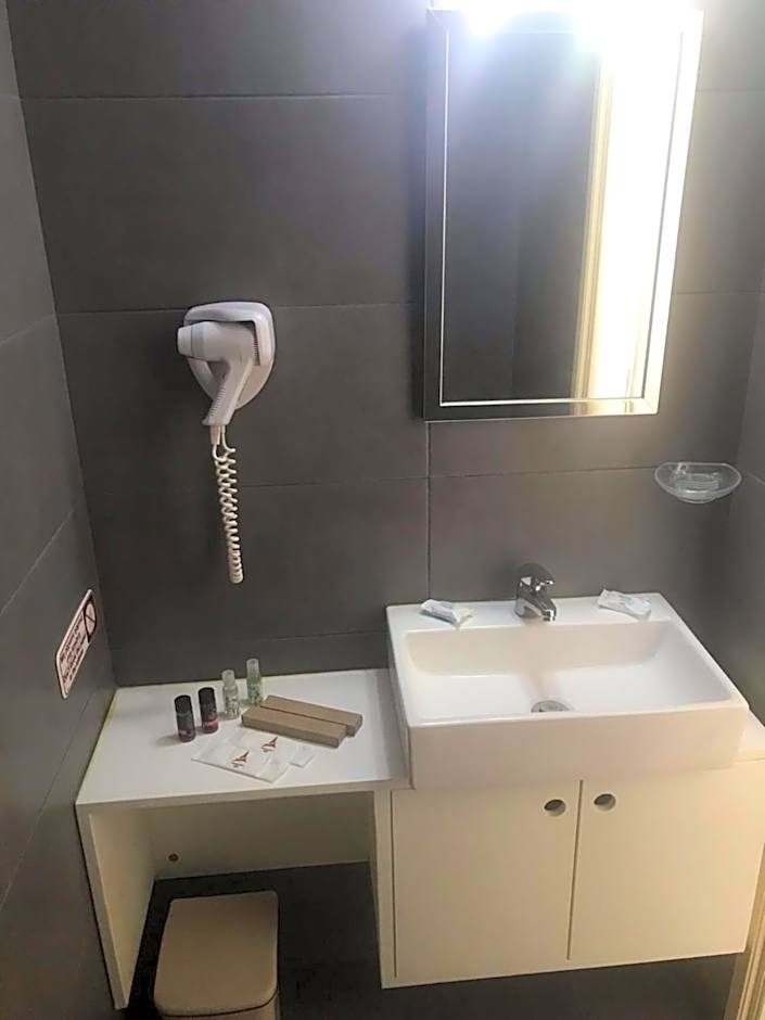 Annema Hotel and Restaurant