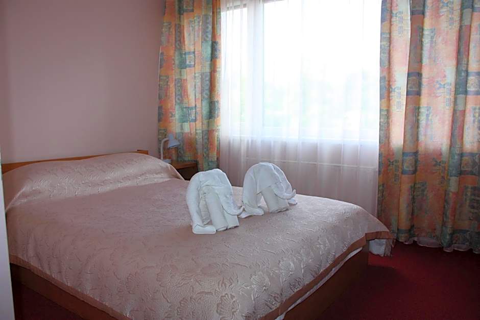 Hotel Madona