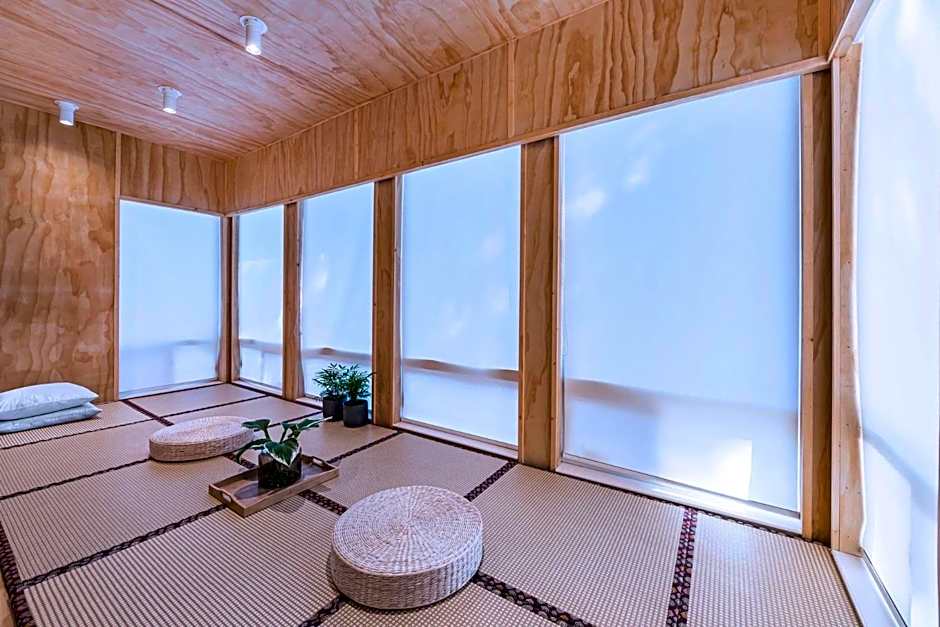 Three-Tree Villa-Central Location